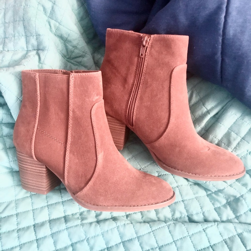 Ankle Boots by Universal Thread, size 8